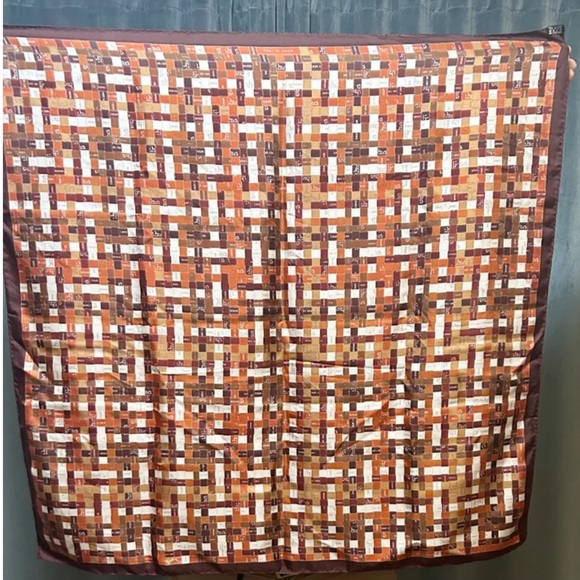 🔥FLASH SALE $459🔥 *NEARLY NEW* RARE Authentic vintage Hermés bouclé scarf** - Picture 4 of 6